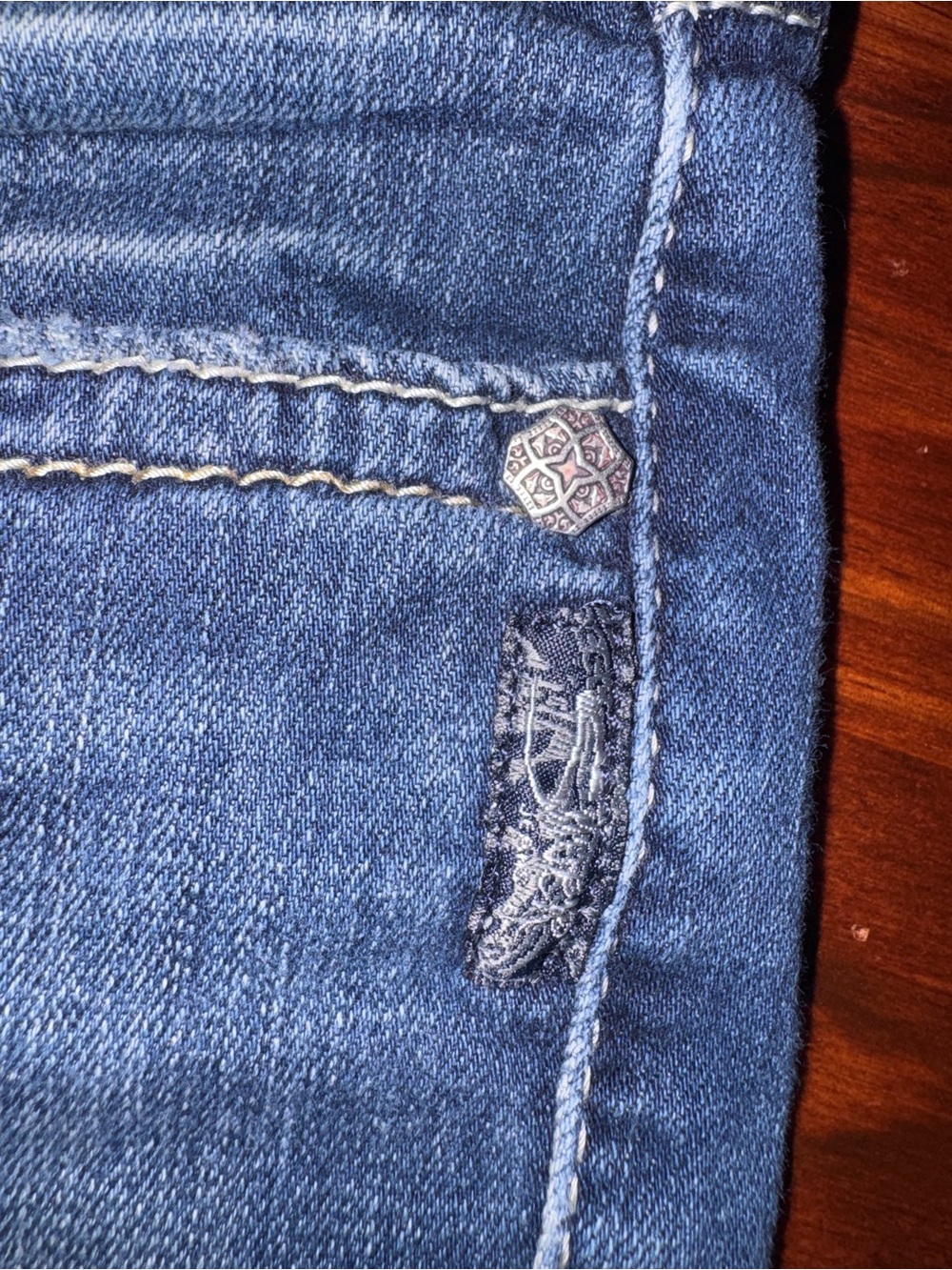 Silver Jeans Suki Mid Short Women's Medium Blue Denim Shorts - Picture 3 of 10